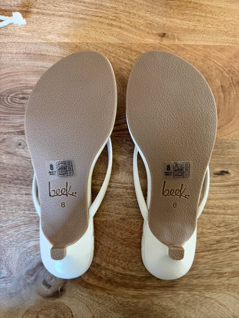 Beek Corella Leather Heeled Thong Sandal in Vanilla - Picture 6 of 10